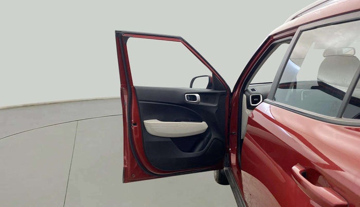 2022 Hyundai VENUE SX 1.2 PETROL, Petrol, Manual, 71,314 km, LHS Front Door