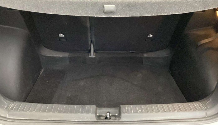 2021 Volkswagen TAIGUN TOPLINE 1.0 TSI AT, Petrol, Automatic, 62,949 km, Boot Open Zoomed View