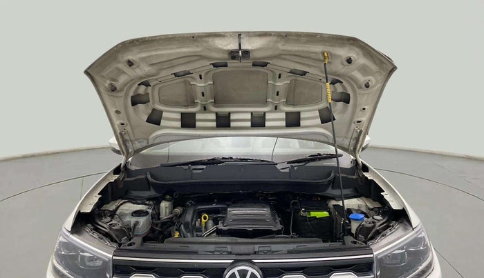 2021 Volkswagen TAIGUN TOPLINE 1.0 TSI AT, Petrol, Automatic, 62,949 km, Open Bonet