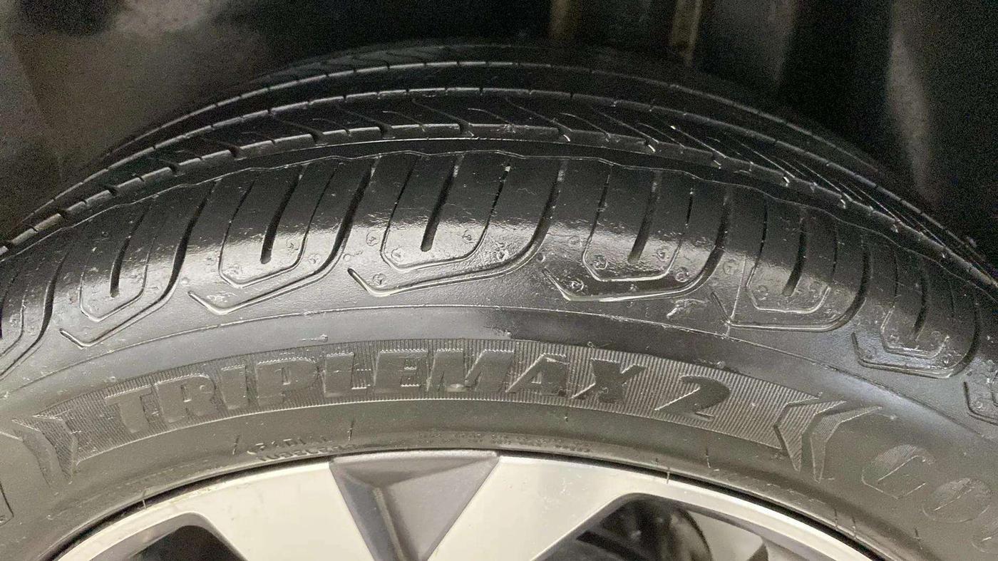 2021 Volkswagen TAIGUN TOPLINE 1.0 TSI AT, Petrol, Automatic, 62,949 km, Right Rear Tyre Tread