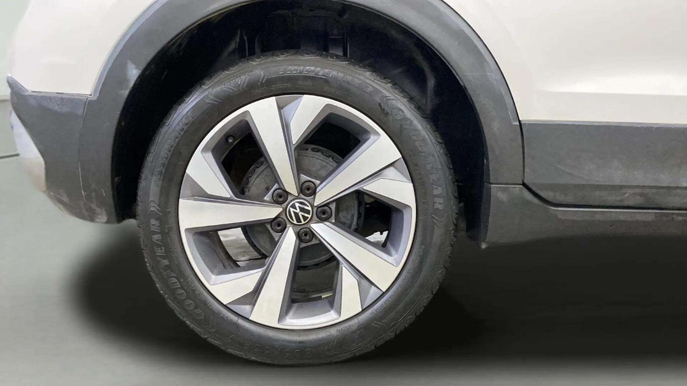 2021 Volkswagen TAIGUN TOPLINE 1.0 TSI AT, Petrol, Automatic, 62,949 km, Right Rear Wheel
