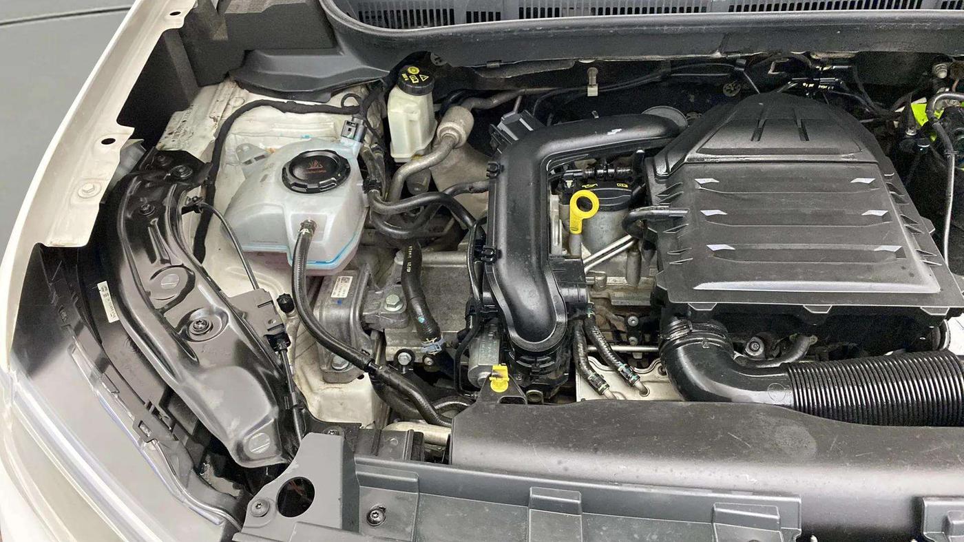 2021 Volkswagen TAIGUN TOPLINE 1.0 TSI AT, Petrol, Automatic, 62,949 km, Engine View - Right