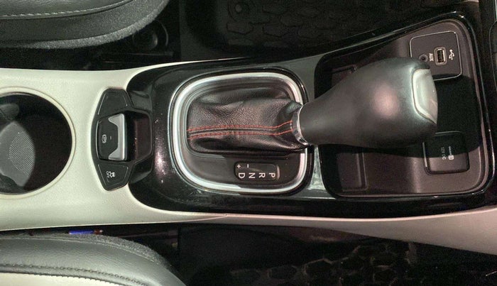 2019 Jeep Compass LIMITED PLUS PETROL AT, Petrol, Automatic, 15,311 km, Gear Lever