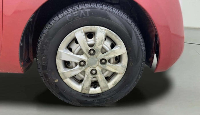 2015 Hyundai Eon ERA +, Petrol, Manual, 43,256 km, Right Front Wheel