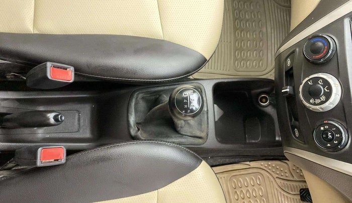 2015 Hyundai Eon ERA +, Petrol, Manual, 43,256 km, Gear Lever