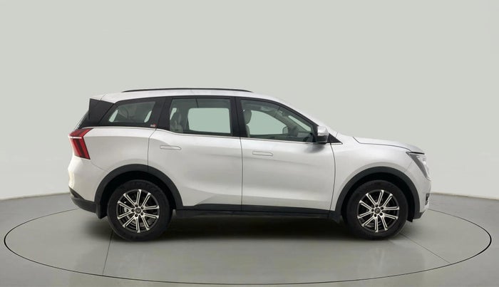 2023 Mahindra XUV700 AX 7 D AT 7 STR, Diesel, Automatic, 17,687 km, Right Side View