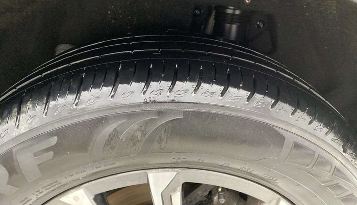 2023 Mahindra XUV700 AX 7 D AT 7 STR, Diesel, Automatic, 17,687 km, Left Rear Tyre Tread