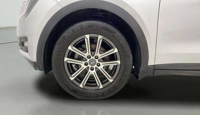 2023 Mahindra XUV700 AX 7 D AT 7 STR, Diesel, Automatic, 17,687 km, Left Front Wheel