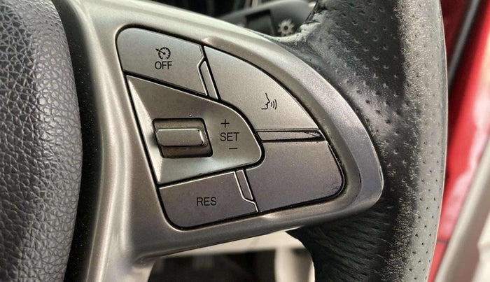 2021 Mahindra XUV300 W8 (O) 1.5 DIESEL, Diesel, Manual, 85,374 km, Adaptive Cruise Control