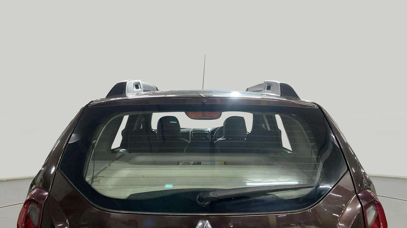 2021 Renault Duster RXZ 1.3 TURBO PETROL CVT, Petrol, Automatic, 39,969 km, Rear Windshield