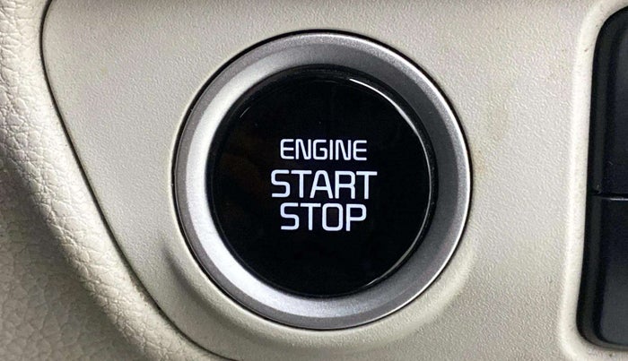 2023 KIA CARENS PRESTIGE PLUS 1.5 PETROL DCT 7 STR, Petrol, Automatic, 27,100 km, Keyless Start/ Stop Button