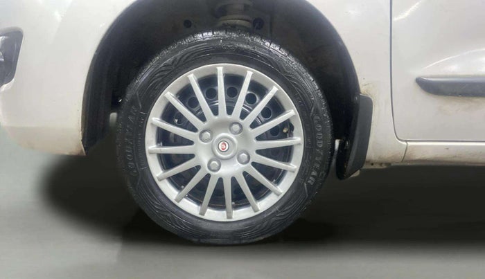2017 Maruti Wagon R 1.0 VXI, Petrol, Manual, 41,976 km, Left Front Wheel