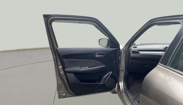 2018 Maruti Swift VXI, Petrol, Manual, 77,292 km, LHS Front Door