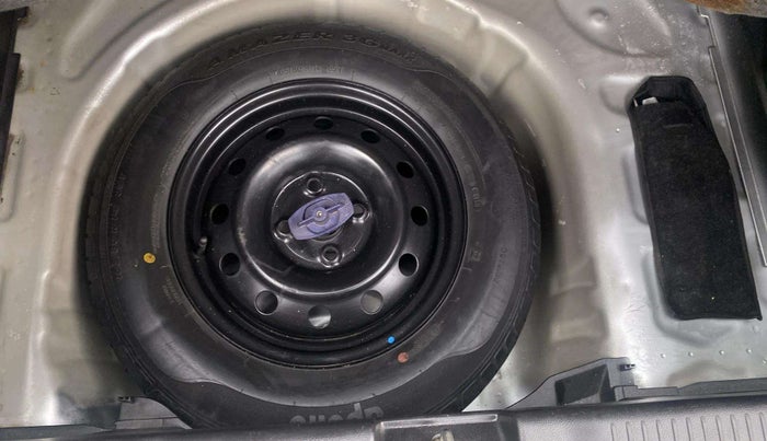 2018 Maruti Swift VXI, Petrol, Manual, 77,292 km, Spare Tyre