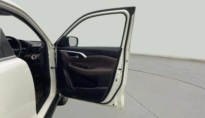 2022 Maruti Grand Vitara ZETA SMART HYBRID, Petrol, Manual, 52,682 km, RHS Front Door