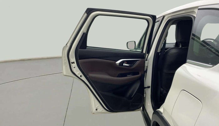 2022 Maruti Grand Vitara ZETA SMART HYBRID, Petrol, Manual, 52,682 km, LHS Rear Door