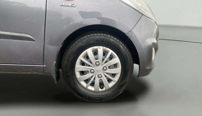 2015 Hyundai i10 SPORTZ 1.1, Petrol, Manual, 45,628 km, Right Front Wheel