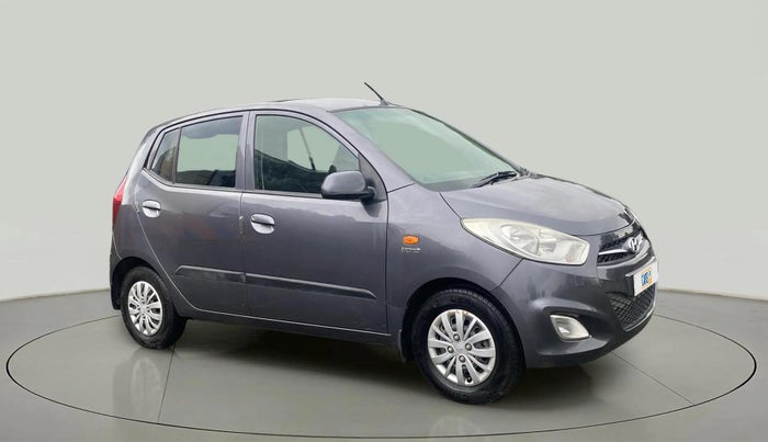 2015 Hyundai i10 SPORTZ 1.1, Petrol, Manual, 45,628 km, Right Front Diagonal