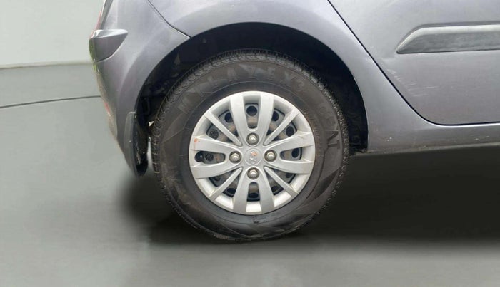 2015 Hyundai i10 SPORTZ 1.1, Petrol, Manual, 45,628 km, Right Rear Wheel
