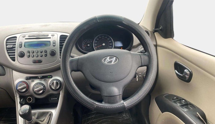 2015 Hyundai i10 SPORTZ 1.1, Petrol, Manual, 45,628 km, Steering Wheel Close Up