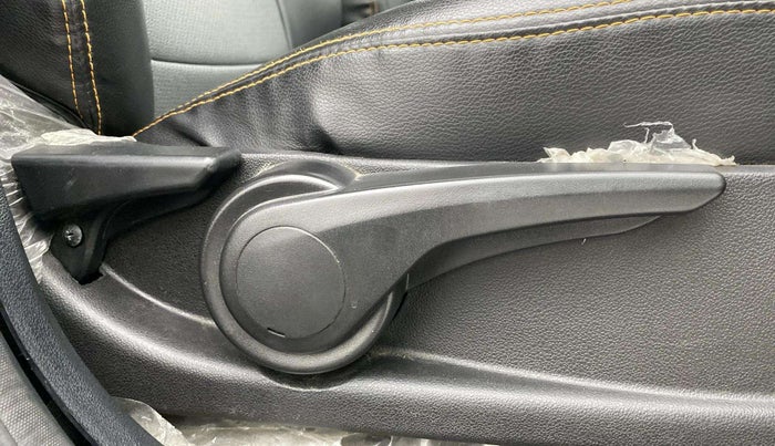 2018 Tata Tiago XZA PETROL, Petrol, Automatic, 58,353 km, Driver Side Adjustment Panel