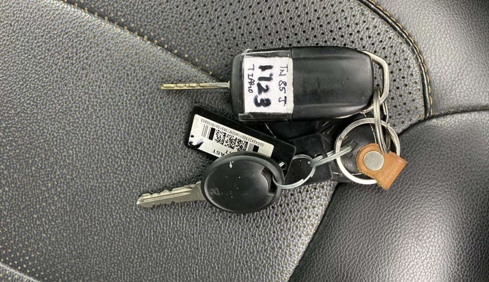 2018 Tata Tiago XZA PETROL, Petrol, Automatic, 58,353 km, Key Close Up