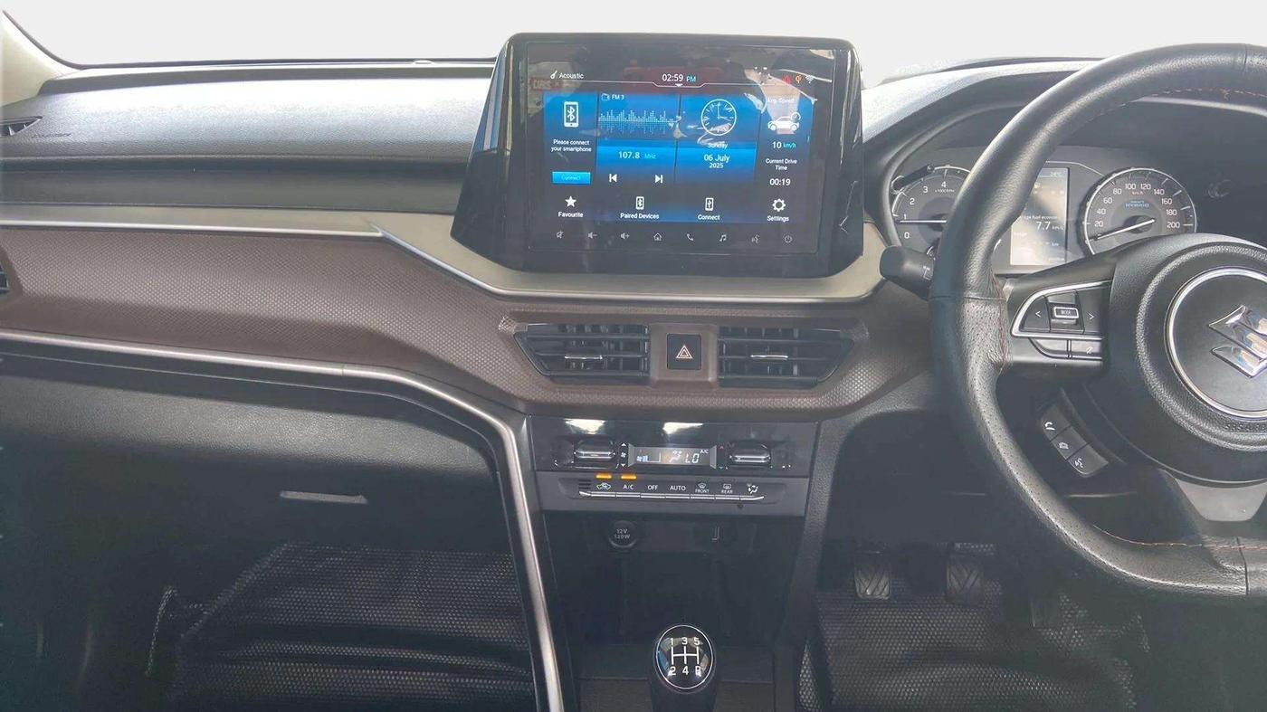 2023 Maruti BREZZA ZXI + SMART HYBRID, Petrol, Manual, 8,638 km, Air Conditioner