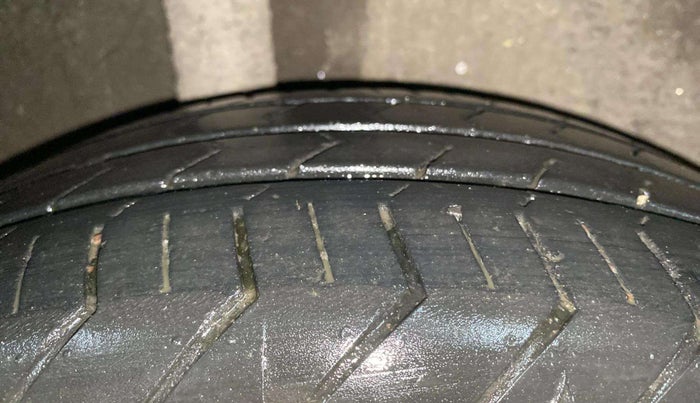 2023 Maruti Celerio ZXI PLUS AGS, CNG, Automatic, 31,825 km, Right Rear Tyre Tread