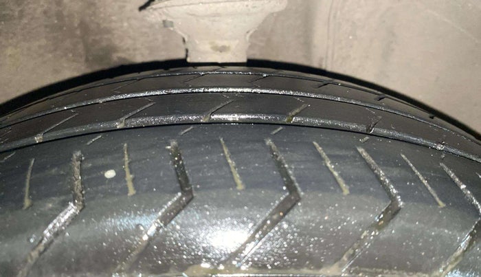 2023 Maruti Celerio ZXI PLUS AGS, CNG, Automatic, 31,825 km, Right Front Tyre Tread