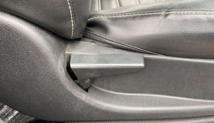 2018 Tata NEXON XM DIESEL, Diesel, Manual, 60,987 km, Driver Side Adjustment Panel