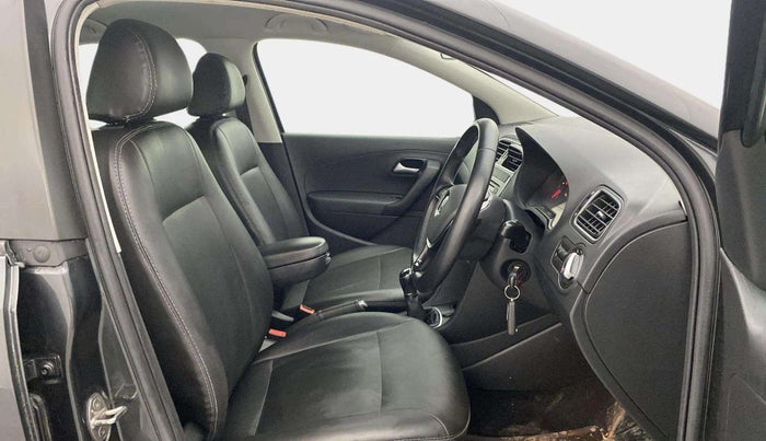 2020 Volkswagen Polo HIGHLINE PLUS 1.0L TSI, Petrol, Manual, 48,837 km, Right Side Front Door Cabin