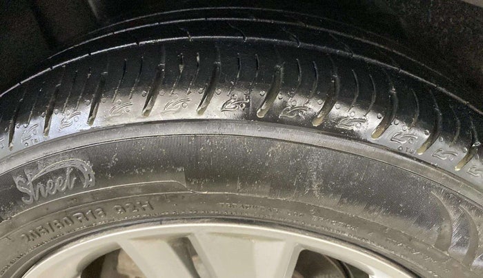 2019 Hyundai New Elantra 2.0 S PETROL, Petrol, Manual, 62,898 km, Left Front Tyre Tread