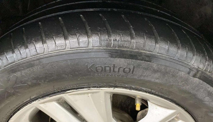 2019 Hyundai New Elantra 2.0 S PETROL, Petrol, Manual, 62,898 km, Right Front Tyre Tread