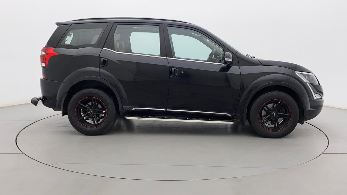 2021 Mahindra XUV500 W9, Diesel, Manual, 46,015 km, Right Side View