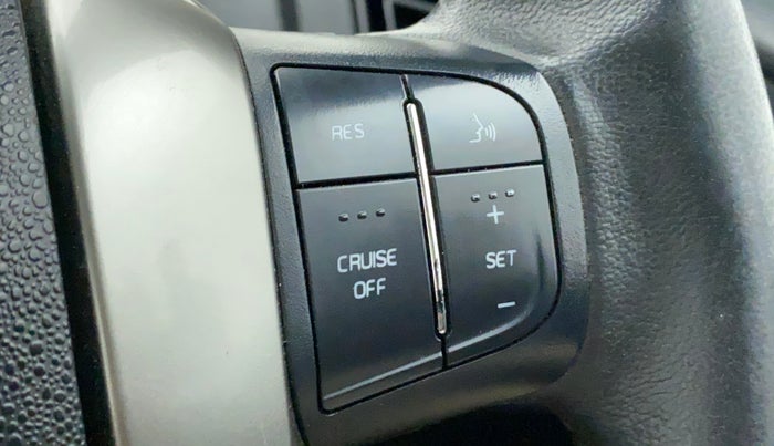 2021 Mahindra XUV500 W9, Diesel, Manual, 46,015 km, Adaptive Cruise Control