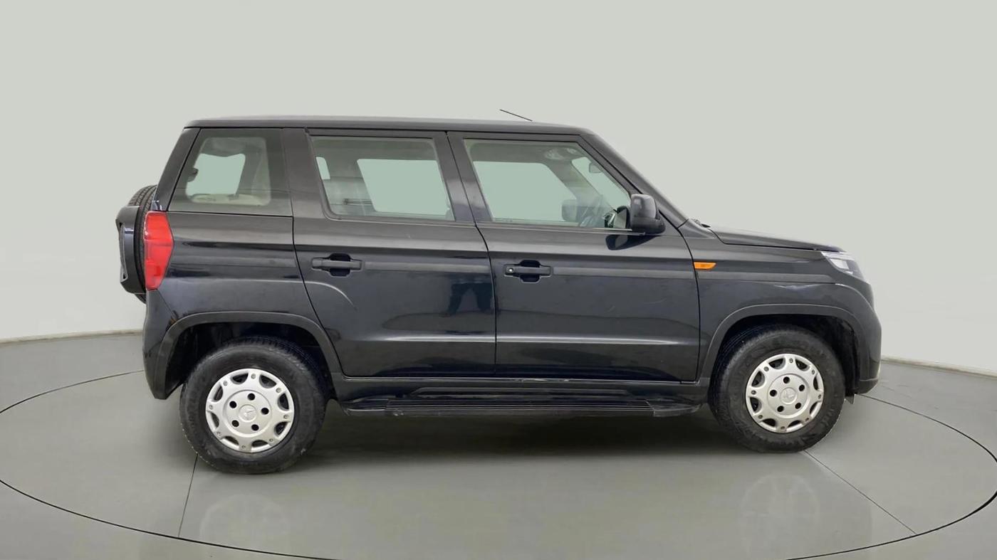 2024 Mahindra BOLERO NEO N 8, Diesel, Manual, 12,126 km, Right Side View