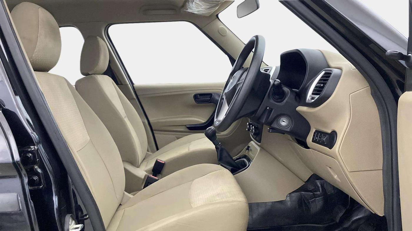 2024 Mahindra BOLERO NEO N 8, Diesel, Manual, 12,126 km, Right Side Front Door Cabin
