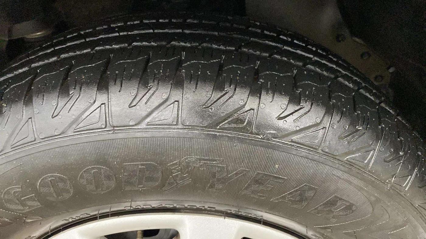 2024 Mahindra BOLERO NEO N 8, Diesel, Manual, 12,126 km, Left Rear Tyre Tread