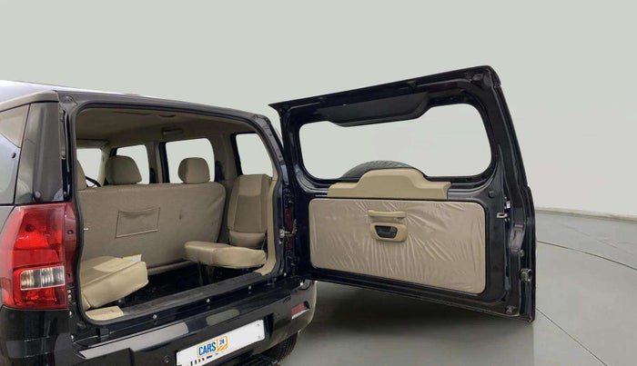 2024 Mahindra BOLERO NEO N 8, Diesel, Manual, 12,126 km, Boot Door Open