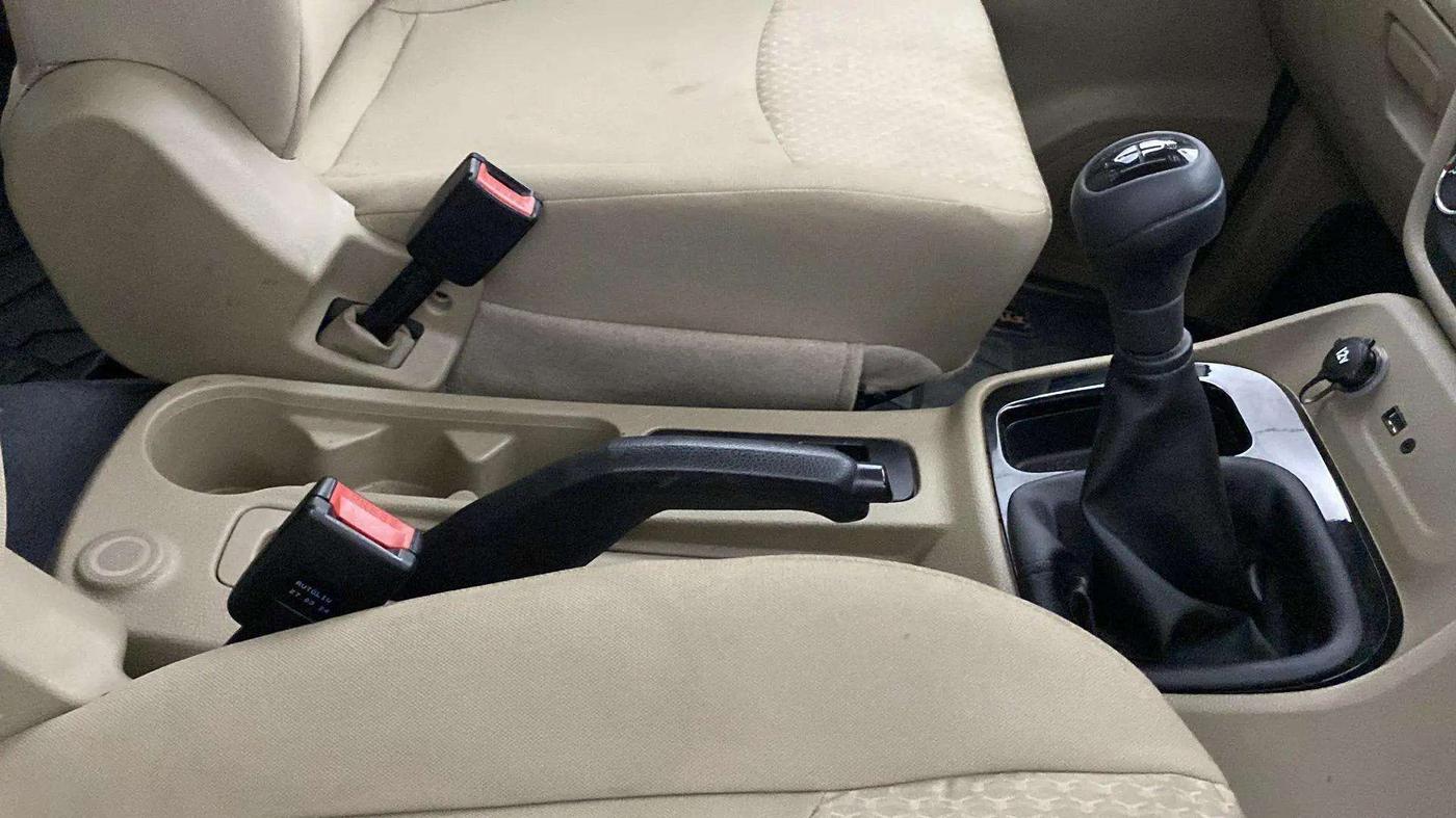 2024 Mahindra BOLERO NEO N 8, Diesel, Manual, 12,126 km, Gear Lever