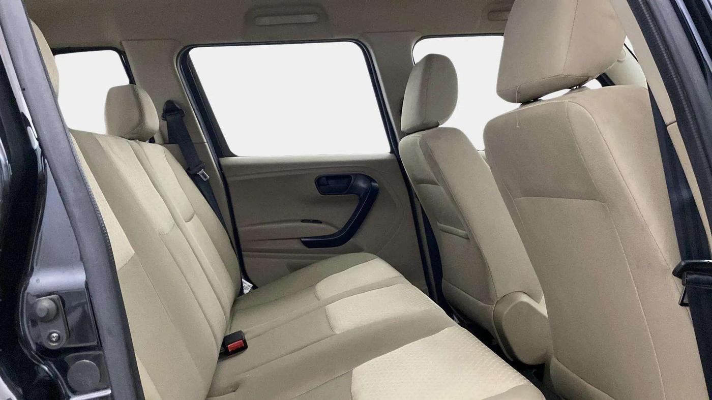 2024 Mahindra BOLERO NEO N 8, Diesel, Manual, 12,126 km, Right Side Rear Door Cabin