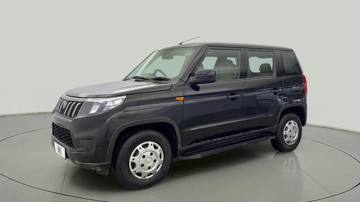 2024 Mahindra BOLERO NEO N 8, Diesel, Manual, 12,126 km, Left Front Diagonal