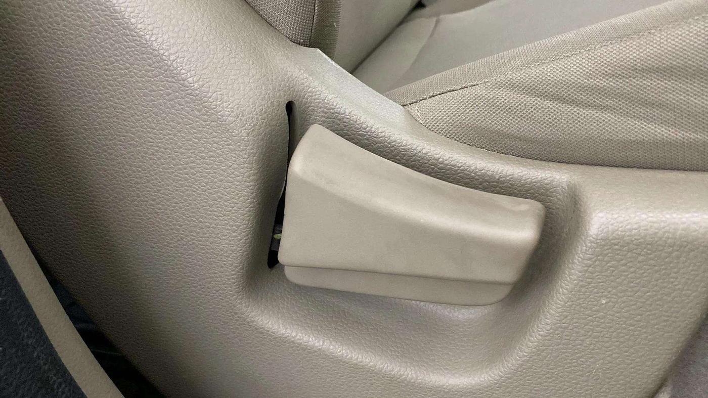 2024 Mahindra BOLERO NEO N 8, Diesel, Manual, 12,126 km, Driver Side Adjustment Panel