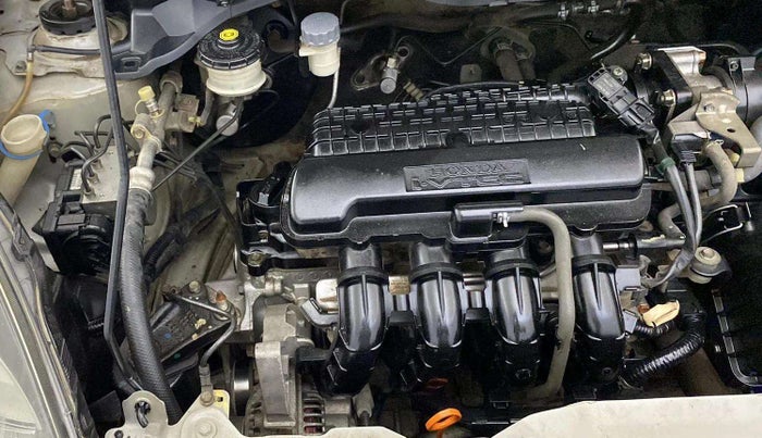 2013 Honda Brio VX MT, Petrol, Manual, 67,765 km, Engine View - Right