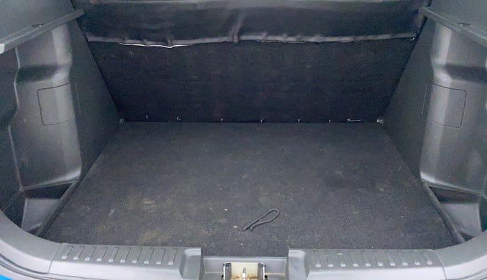2018 Maruti Vitara Brezza VDI OPT, Diesel, Manual, 76,225 km, Boot Inside