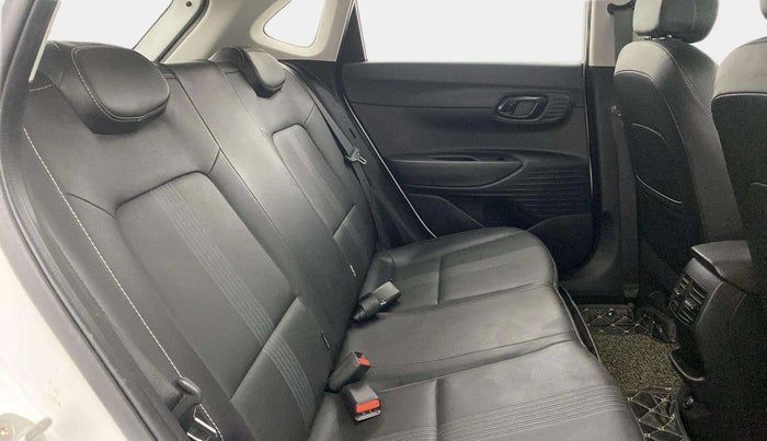2021 Hyundai NEW I20 SPORTZ 1.0T GDI IMT, Petrol, Manual, 26,669 km, Right Side Rear Door Cabin