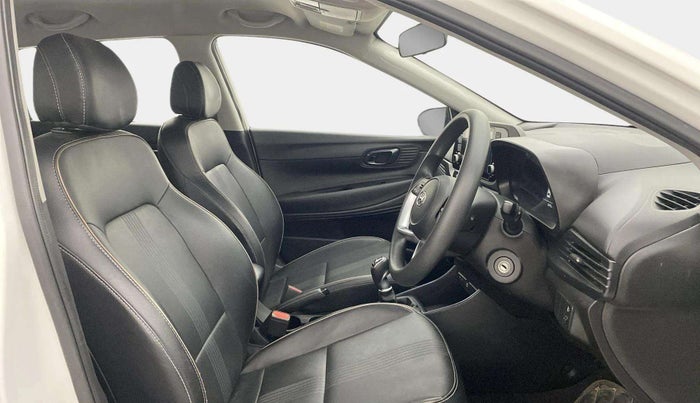 2021 Hyundai NEW I20 SPORTZ 1.0T GDI IMT, Petrol, Manual, 26,669 km, Right Side Front Door Cabin