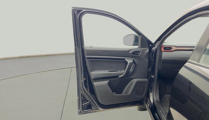 2023 Renault Kiger RXZ AMT, Petrol, Automatic, 10,030 km, LHS Front Door