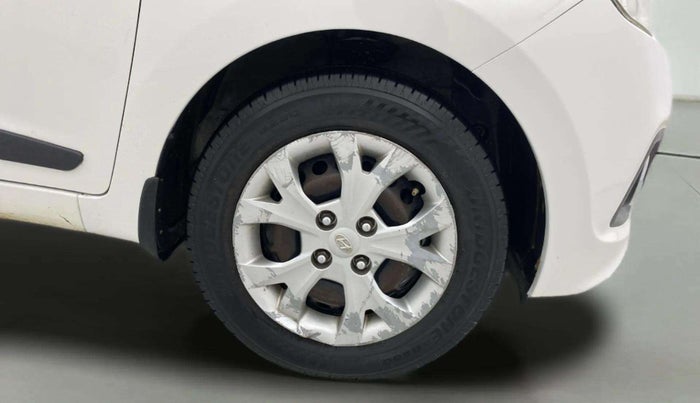 2015 Hyundai Grand i10 MAGNA 1.2 KAPPA VTVT, Petrol, Manual, 82,444 km, Right Front Wheel