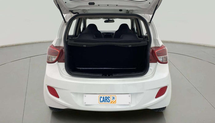 2015 Hyundai Grand i10 MAGNA 1.2 KAPPA VTVT, Petrol, Manual, 82,444 km, Boot Inside